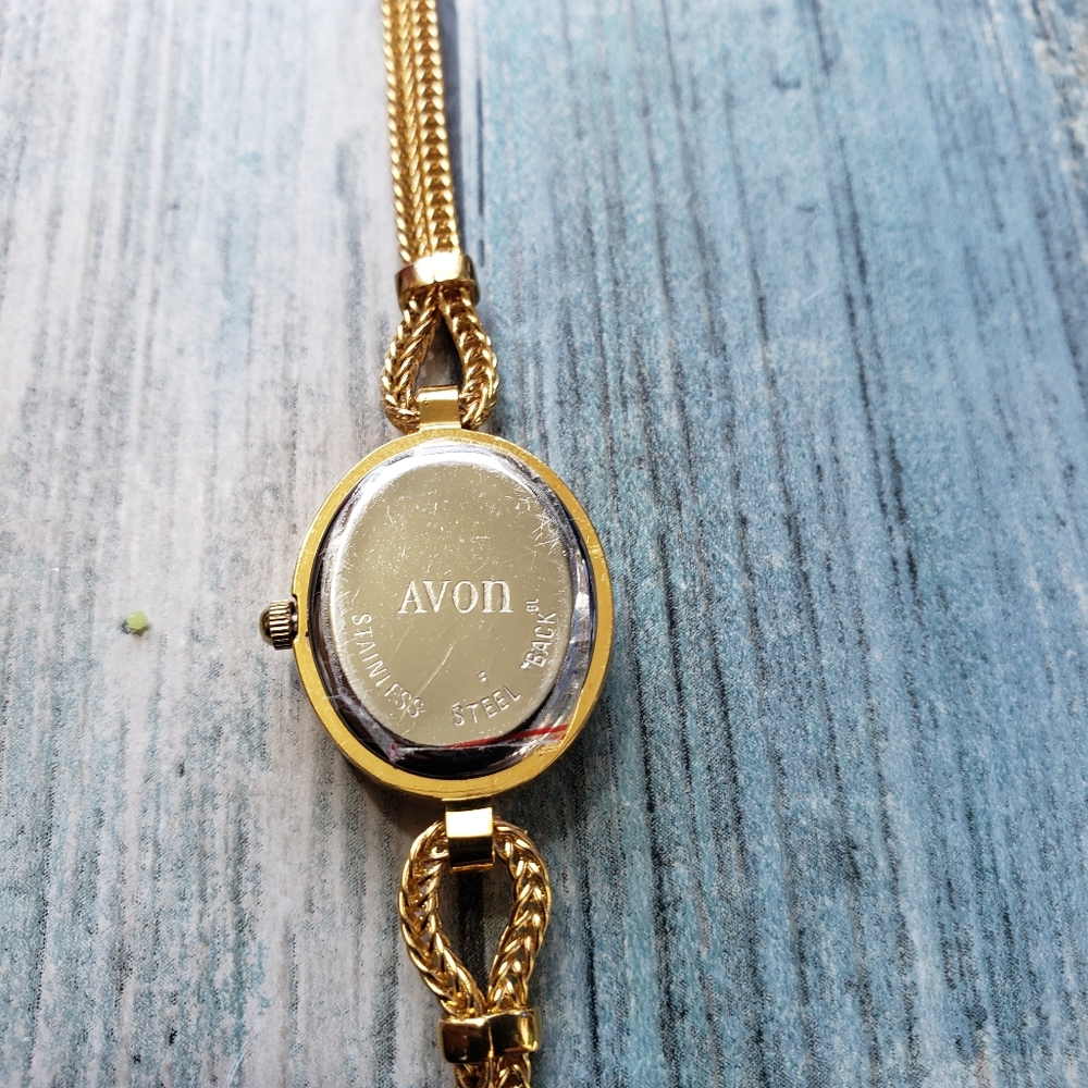 Avon Analog watch. - Picture 6 of 15